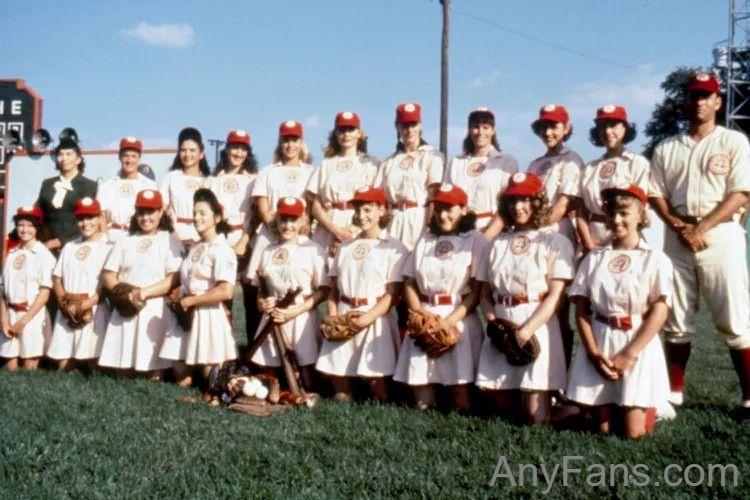 Rosie O’Donnell, Geena Davis, Lori Petty and the Rest of the Rockford Peaches Have an Epic A League of Their Own Reunion