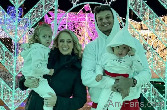 Brittany and Patrick Mahomes Give Their Kids an Early Taste of Christmas